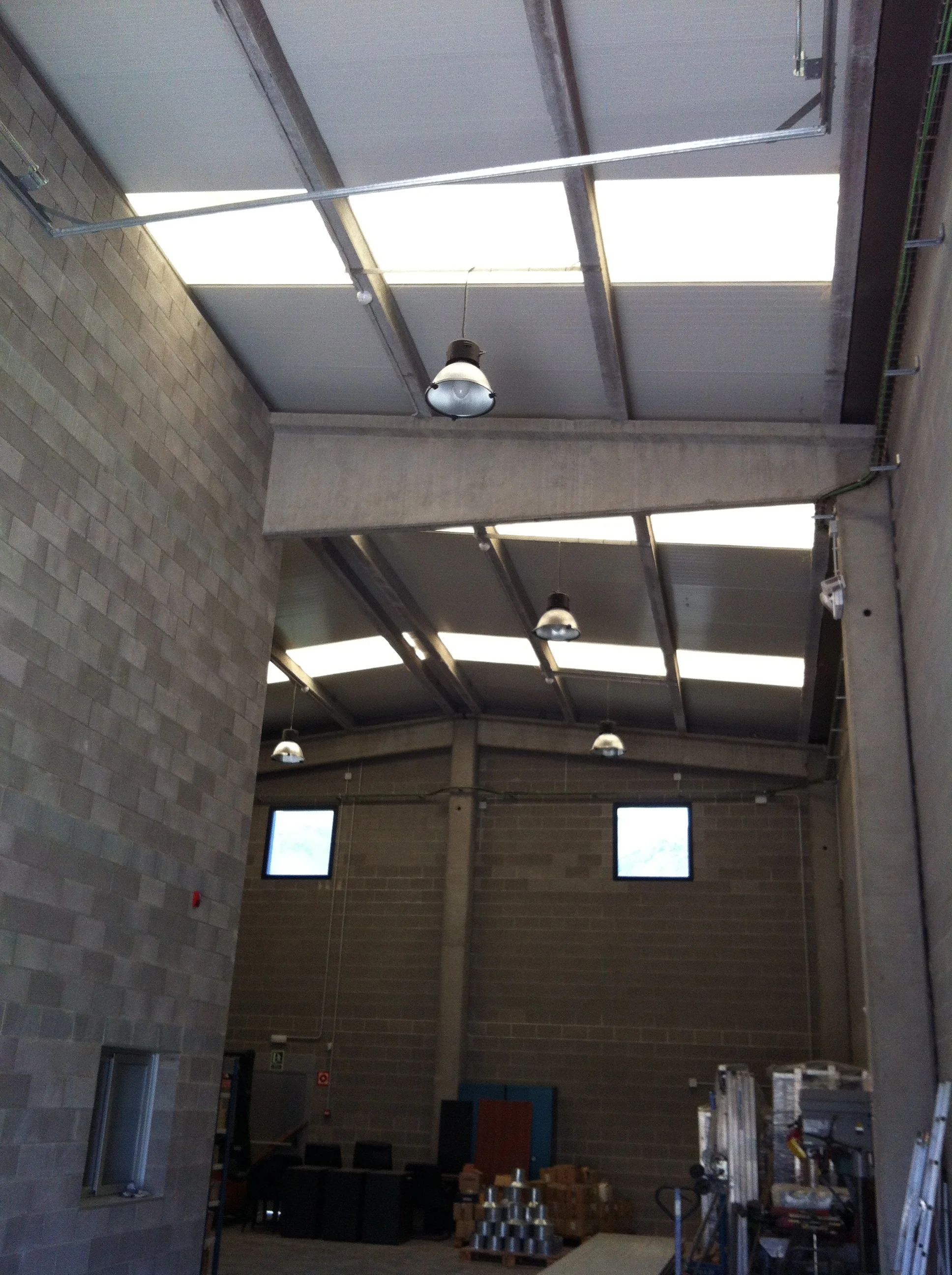 Nau Industrial en venda—La Cellera de Ter